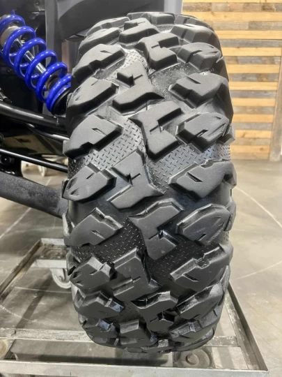 2017 YAMAHA YXZ 1000R EFI SS-SPORT SHIFT + EPS + 4X4 + FOX PODIUM X2 + SEULEMENT 4044 KM 