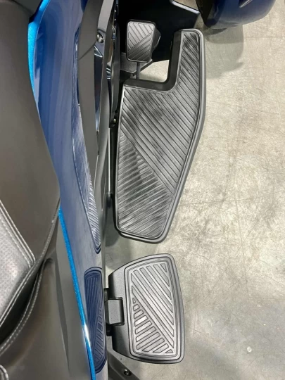 2022 BRP CAN-AM SPYDER RT SE-6 (SEMI-AUTOMATIQUE) AVEC 55901 KM + MODELE & COULEUR RARE + CONDITION A1 