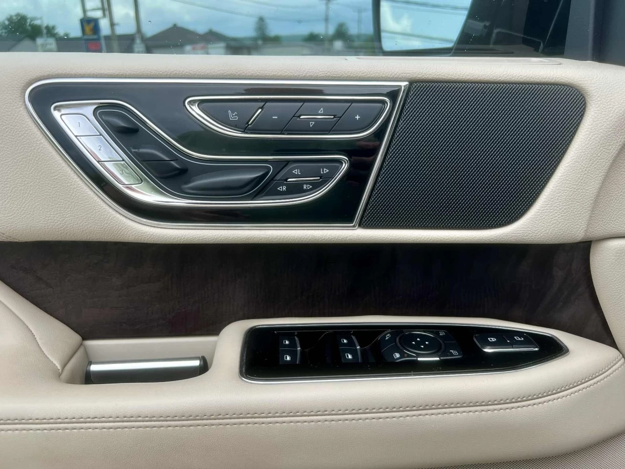 2021 LINCOLN NAVIGATOR EDITION RESERVE + MAGS 22'' + 7 PASSAGERS + TOUTE ÉQUIPÉE  Main Image