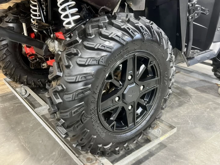 2018 POLARIS SPORTSMAN XP 1000 EFI + 4X4 + EPS + 2 PASSAGERS + 6487 KM + CONDITION A1 