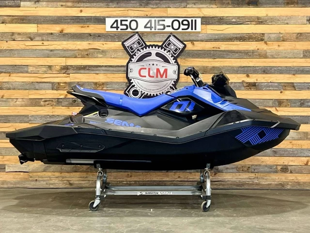 BRP SEA-DOO SPARK TRIXX 3UP + IBR + VTS + AUDIO + SEULEMENT 10 HR  2023
