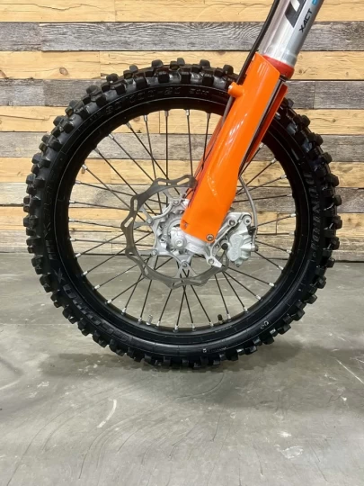 2025 KTM 250 XC-F EFI + 4 TEMPS + 68 HR + ENDURO-MX-MOTOCROSS + RARE & CONDITION A1 