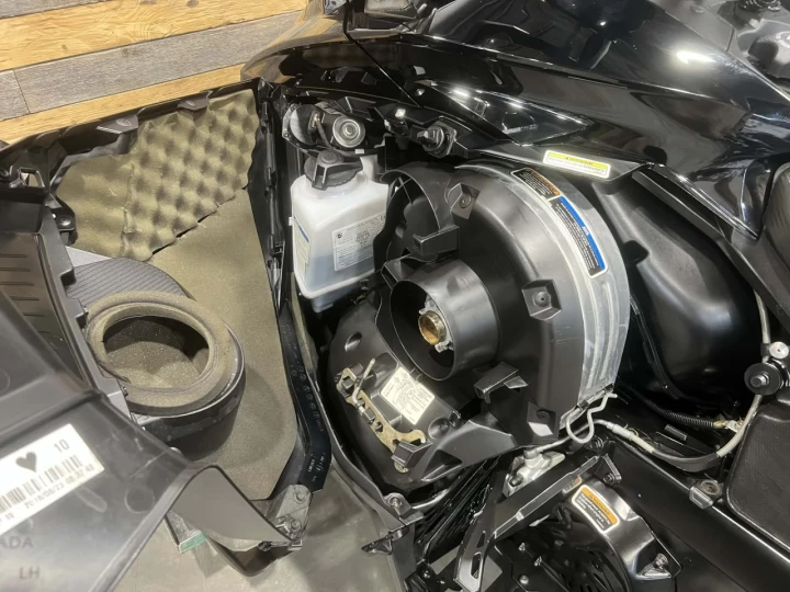 2019 BRP SKI-DOO RENEGADE X 850 E-TEC 137'' + REV GEN4 + 14528 KM + CONDITION IMPECABLE A1 