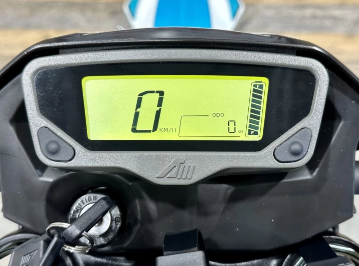 2024 APOLLO RFN ARES + 100% VE = MOTO ELECTRIQUE LEGALE SUR ROUTE + NEUF 0 KM + RARE & A1 