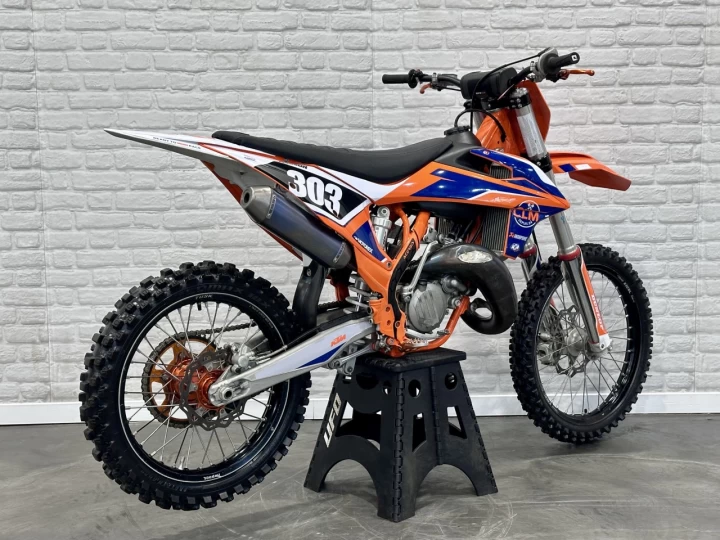 2022 KTM 125 SX + 2 TEMPS + KIT BIG BORE 150 cc + SEULEMENT 60 HR + LOOK UNIQUE + RARE & A1 