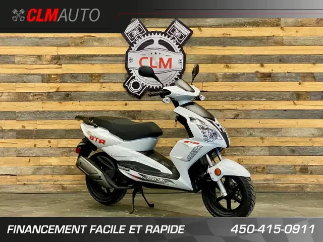 ADLY GTA SCOOTER 49 cc / 2 TEMPS / 350 KM SEULEMENT  2023