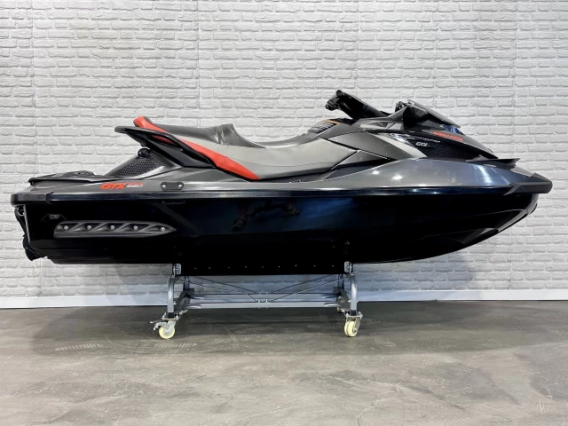 BRP SEA-DOO GTX LIMITED 260 HP I.S = SUSPENSION INTELLIGENTE + IBR + VTS + SEULEMENT 136 HR + 3 PASSAGERS + RARE & A1  2013