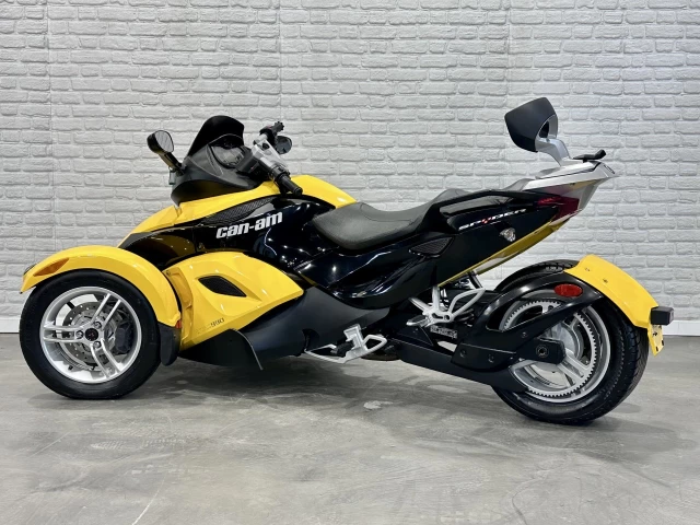 BRP CAN-AM SPYDER RS ROADSTER SE-5 (SEMI-AUTOMATIQUE) + BAS KM SEULEMENT 30346 KM + DOSSIER PASSAGER + RARE & A1  2008