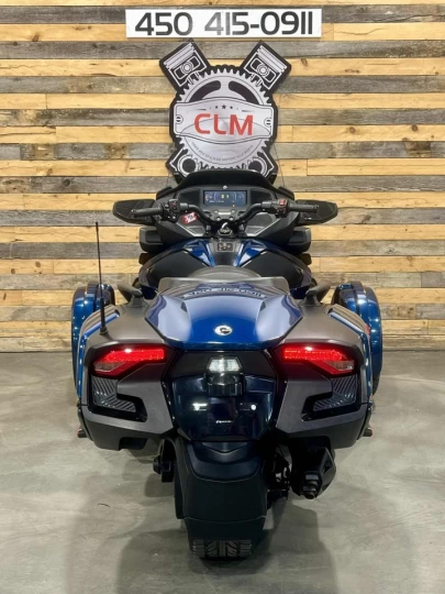 2022 BRP CAN-AM SPYDER RT SE-6 (SEMI-AUTOMATIQUE) AVEC 55901 KM + MODELE & COULEUR RARE + CONDITION A1 