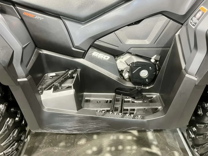 2021 BRP CAN-AM OUTLANDER MAX XT 650 EFI + 4X4 + DPS + VRAI VTT 2 PLACES LEGALE EN SENTIER + 6479 KM + RARE 