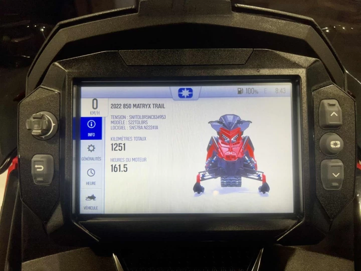 2022 POLARIS INDY 850 XCR 137'' + ECRAN 7S + SEULEMENT 1251 KM + COULEUR RARE & IMPECCABLE A1 