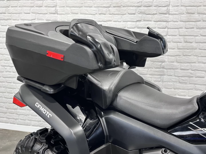 2025 CF MOTO C-FORCE 600 EFI TOURING + EPS + 4WD + SEULEMENT 136 KM + GARANTIE 2030 + RARE & IMPECCABLE A1 