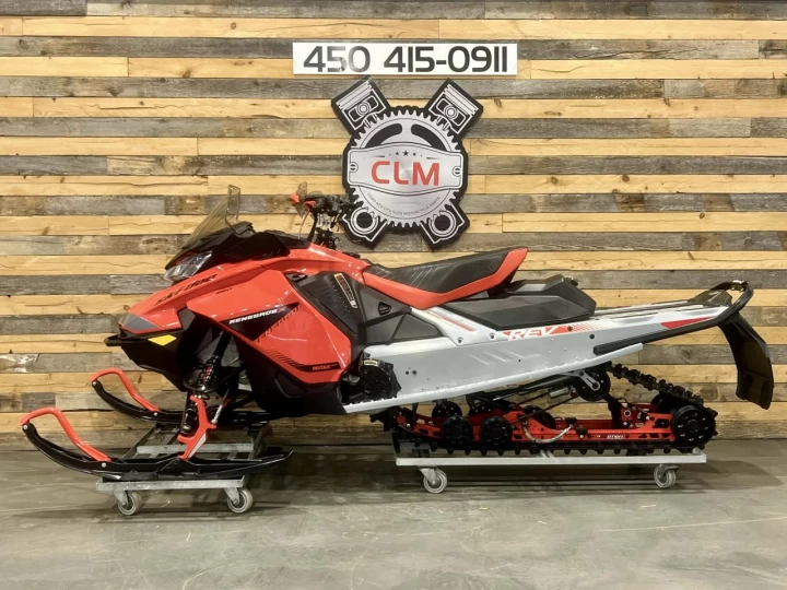 2019 BRP SKI-DOO RENEGADE X 850 E-TEC EFI 137'' + REV GEN4 + 15609 KM + COULEUR RARE & A1 