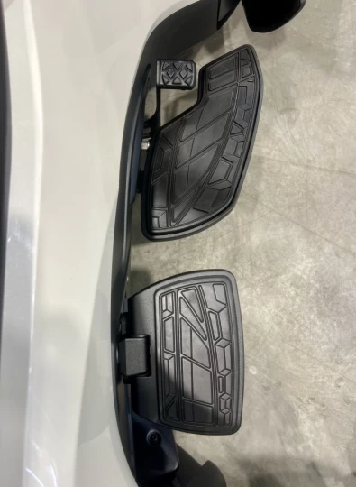 2017 BRP CAN-AM SPYDER RT-S SE-6 (SEMI-AUTOMATIQUE) ROTAX 1330 cc EFI + SEULEMENT 25499 KM + RARE & A1 