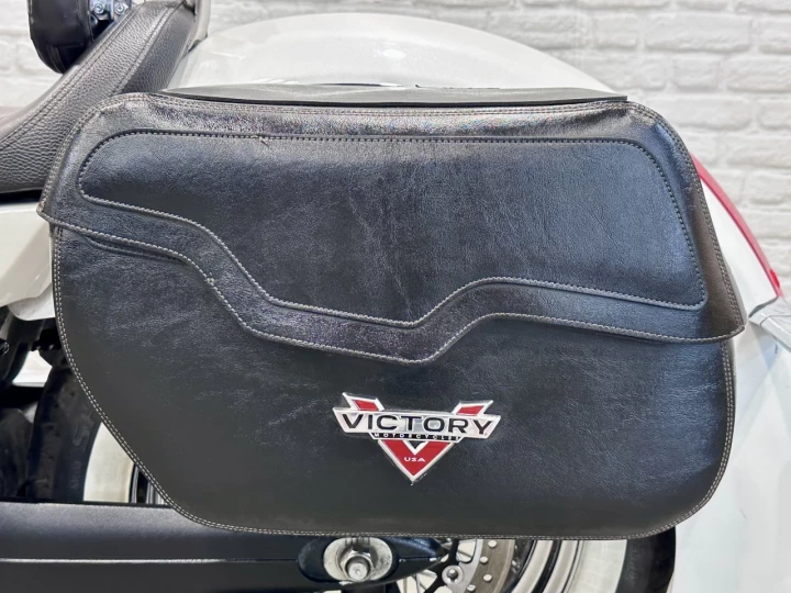 2013 VICTORY BOARDWALK 1731 cc = 110 p.c EFI + CRUISER - TOURING + RARE & A1 