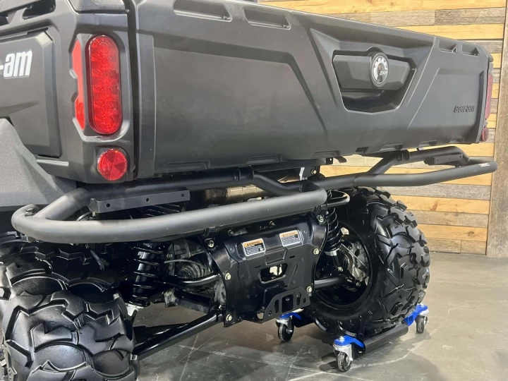 2024 BRP CAN-AM DEFENDER CAB HD-9 EFI + 4X4 + D.P.S + SEULEMENT 6972 KM + RARE & CONDITION A1 