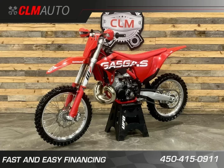 2023 GASGAS MC 250 + 2 TEMPS + SEULEMENT 3.8 HEURES + MX-MOTORCROSS + RARE & IMPECABLE A1 