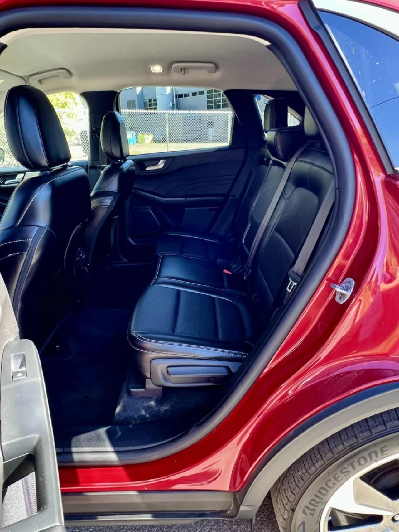 2024 FORD ESCAPE PLATINUM AWD + ECOSPORT 2.0L TURBO + GARANTIE FORD + CONDITION A1  Main Image