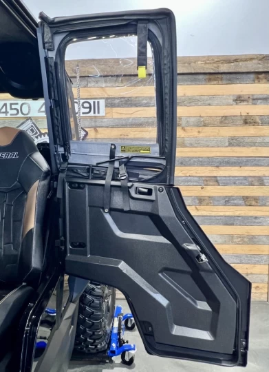 2023 POLARIS GENERAL 4 XP 1000 DLX-DELUXE EDITION + 4X4 + EPS + RIDE COMMAND GPS - AUDIO + 4 PASSAGERS + GARANTIE SEPT 2028 