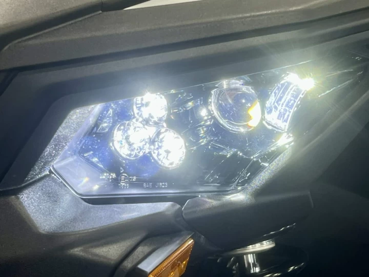 2023 BRP CAN-AM MAVERICK MAX X3 DS TURBO 135 HP + DPS + 4X4 + SEULEMENT 375 KM + CONDITION A1 