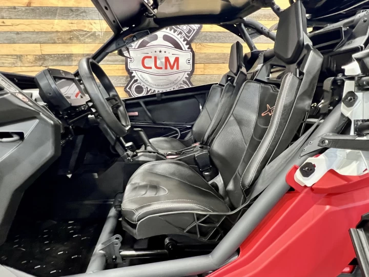 2024 BRP CAN-AM MAVERICK X3 X-RC TURBO ''RR'' 200 H.P + DPS + 4WD + 64'' + FOX + SEULEMENT 3784 KM + RARE & A1 