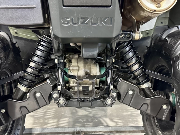 2023 SUZUKI KING QUAD 750 AXI + 4WD + EPS + SEULEMENT 1257 KM + BIEN ÉQUIPÉE + RARE & A1 