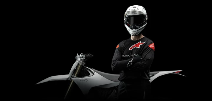 2025 STARK FUTURE VARG EX 60 HP @ 80 HP + LEGALE SUR LA ROUTE + 2 ANS DE GARANTIE 