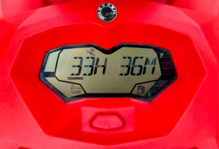 2021 BRP SEA-DOO SPARK TRIXX 2UP + IBR + VTS + SEULEMENT 33 HR + RARE & A1 