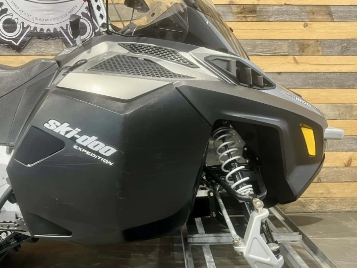2014 BRP SKI-DOO EXPEDITION L.E 1200 4-TEC EFI + WT-WIDE TRACK 154'' X 20'' + BANC PASSAGER + 13228 KM 