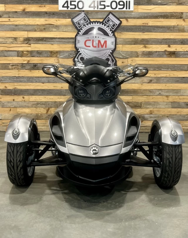 BRP CAN-AM SPYDER RS-ROADSTER SM-5 (MANUELLE A CLUTCH) + SEULEMENT 30622 KM + PARE BRISE + DOSSIER + IMPECCABLE A1  2013