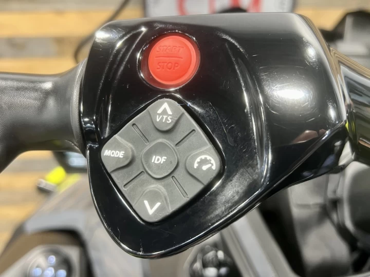 2023 BRP SEA-DOO EXPLORER PRO 170 H.P + IBR + VTS + IDF + AUDIO PREMIUM + GPS + FISH FINDER + PARE BRISE + 3 PASSAGERS 