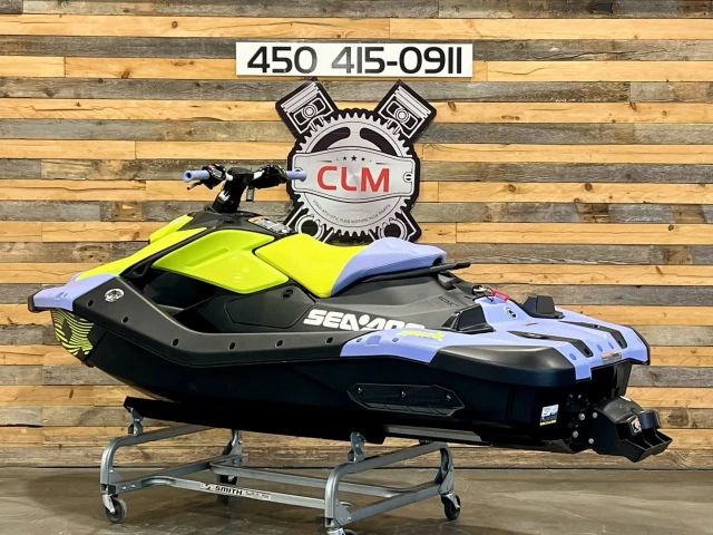 BRP SEA-DOO SPARK TRIXX 90 H.P + IBR + NOUVEAU MODE TRIXX + BANC FREESTYLE 1 UP + 0 HR  2024