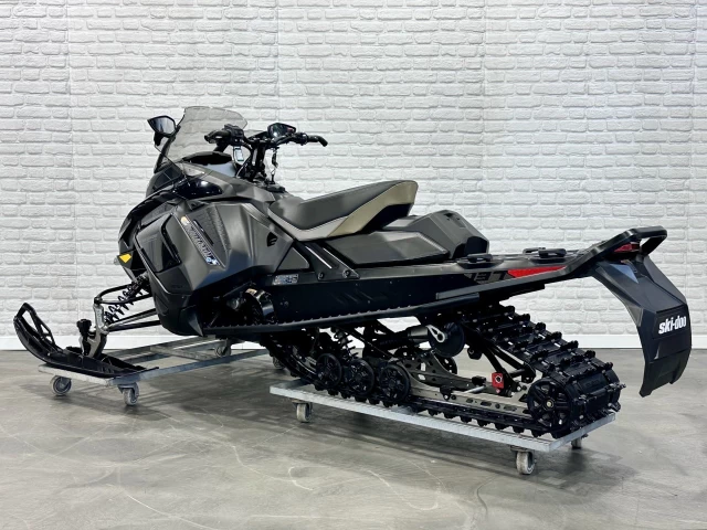BRP SKI-DOO RENEGADE ADRENALINE AVEC ENSEMBLE ENDURO 900 ACE EFI I.T.C 137'' AIR RIDE + ECRAN 10'' + GPS + 4183 KM + REV GEN5 + RARE & A1  2026