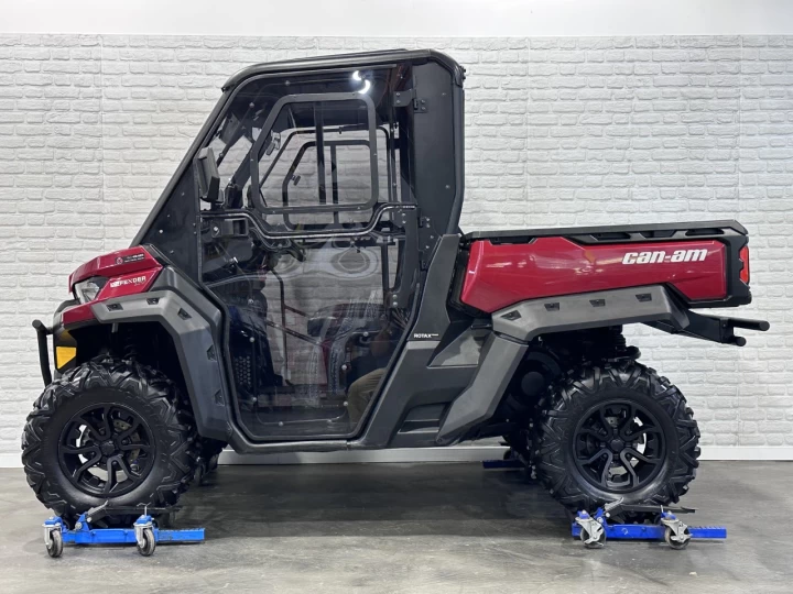 2016 BRP CAN-AM DEFENDER XT HD-10 EFI + 4WD + DPS + CABINE + CHAUFRETTE + 11130 KM + RARE & A1 