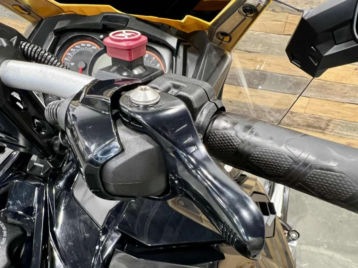 2016 BRP SKI-DOO MXZ BLIZZARD 1200 4-TEC I.T.C 129'' + REV XS + 25442 KM + CONDITION A1 