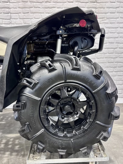 2022 BRP CAN-AM RENEGADE X-MR 650 EFI + 4WD + DPS + FOX + GORILLA 30'' + 2929 KM SEULEMENT + RARE & A1 