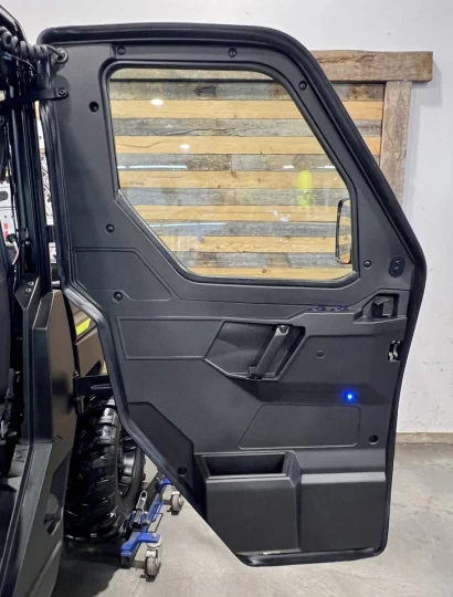 2023 POLARIS RANGER XP 1000 NORTH STAR EDITION ULTIMATE + RIDE COMMAND + AIR CLIMATISÉ + CHAUFFAGE + CABINE FERMER + TOUTE ÉQUIPÉE 