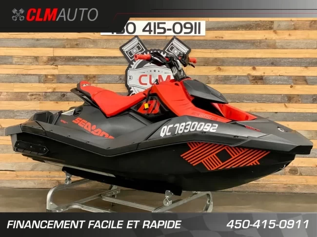 BRP SEA-DOO SPARK TRIXX 2UP + IBR + VTS + SEULEMENT 33 HR + RARE & A1 - 2021