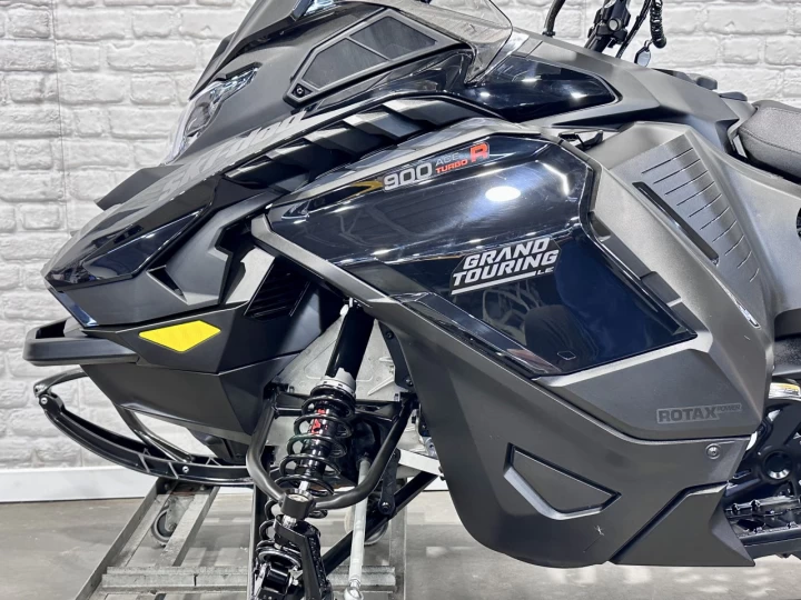 2026 BRP SKI-DOO GRAND TOURING L.E 900 ACE TURBO ''R'' 180 HP + 0 KM + REV GEN5 + RARE & A1 