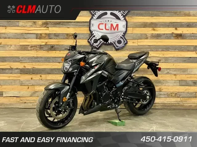 SUZUKI GSX-S 750 EFI + A.B.S + 4373 KM SEULEMENT + CONDITION IMPECCABLE A1  2023