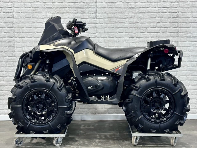 BRP CAN-AM RENEGADE X-MR 650 EFI + 4WD + DPS + FOX + GORILLA 30'' + 2929 KM SEULEMENT + RARE & A1  2022