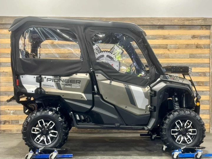 2024 HONDA PIONEER5 1000 TRAIL EDITION + QUICK FLIP 5 PASSAGERS + EPS + 4X4 + RARE & CONDITION A1 