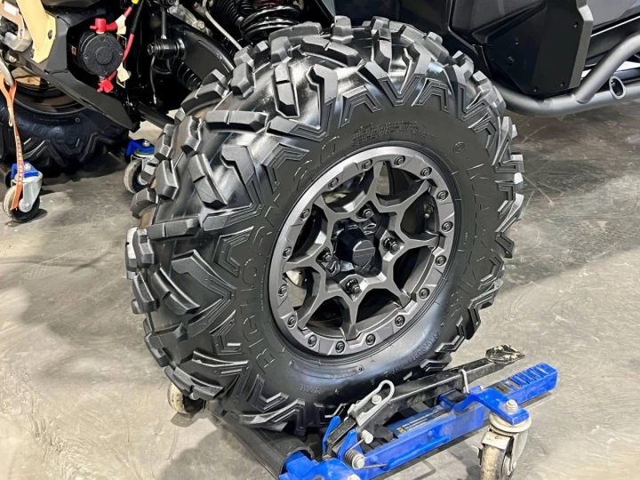 2022 BRP CAN-AM MAVERICK SPORT 1000R X-XC + DPS + 4X4 + SEULEMENT 1522 KM + CONDITION IMPECCABLE A1 