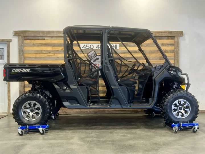 2024 BRP CAN-AM DEFENDER MAX CREW HD-10 ÉDITION LONE STAR + 4WD + DPS + SEULEMENT 10 KM + 6 PASSAGERS + RARE & COMME NEUF 