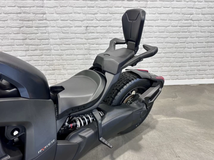 2020 BRP CAN-AM RYKER 900 EFI EDITION RALLY + 10272 KM + BANC PASSAGER & DOSSIER + PAREBRISE + PHARE AUX 