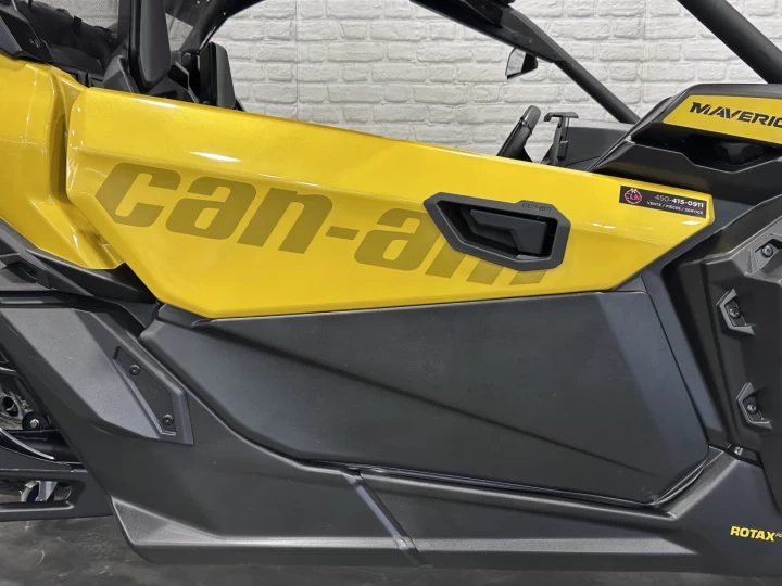 2017 BRP CAN-AM MAVERICK X3 X-DS TURBO 'R' 154 H.P + DPS + 4WD + FOX + 64'' + RARE & CONDITION A1 