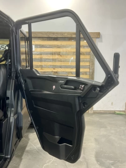 2025 BRP CAN-AM DEFENDER MAX CREW HD-10 LIMITED + 4X4 + DPS + HVAC + AUDIO + 5200 KM + GARANTIE + RARE & A1 