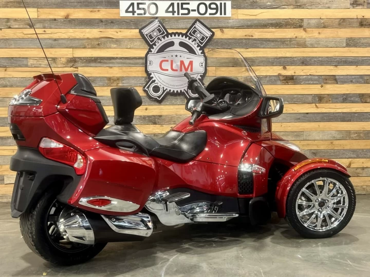 2015 BRP CAN-AM SPYDER RT LIMITED SE-6 (SEMI-AUTOMATIQUE) + ROTAX 1330 cc ACE + SEULEMENT 41302 KM + TOUTE ÉQUPÉE 