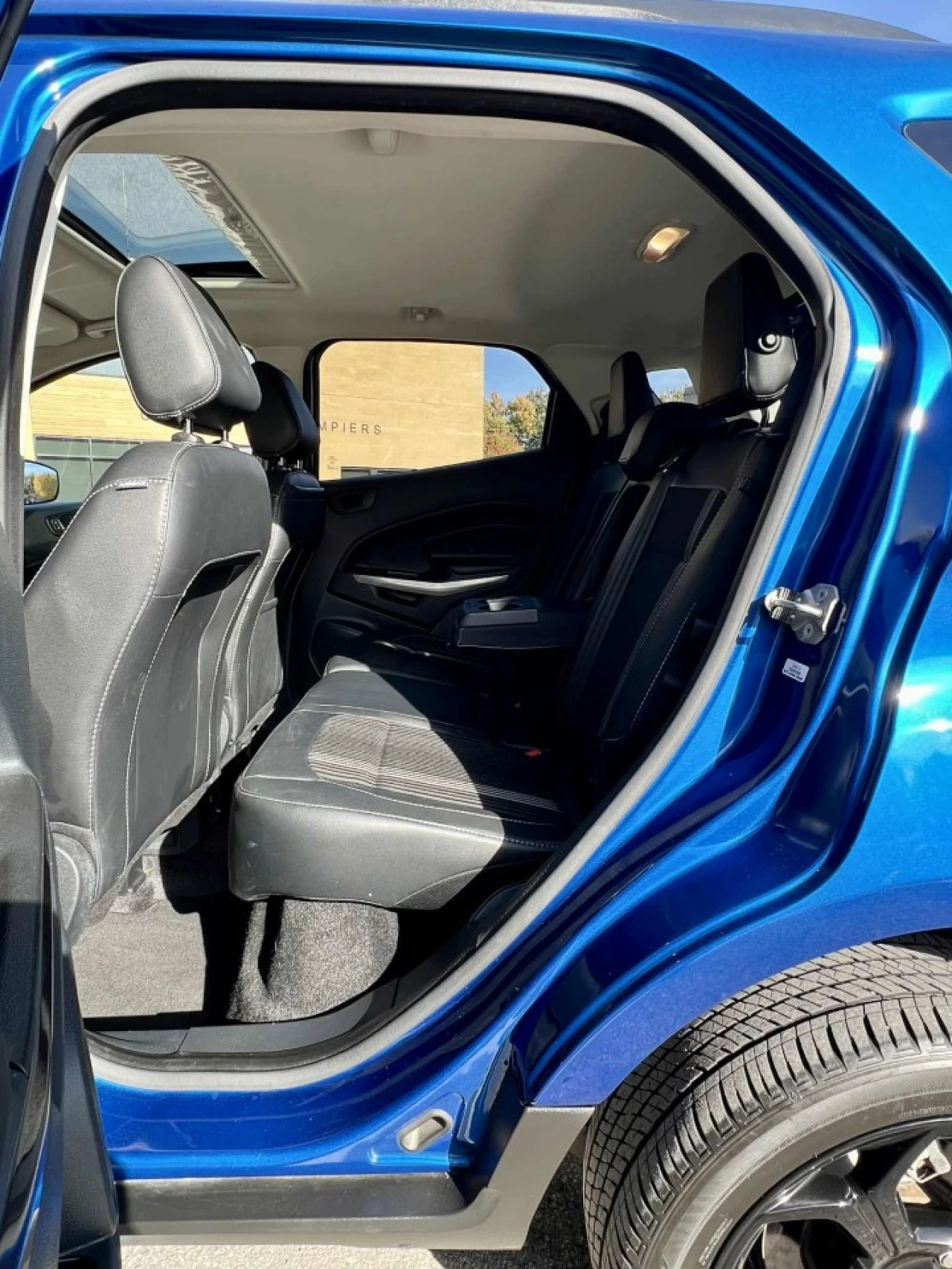 2022 FORD ECOSPORT SES 4WD + 2.0L + SEULEMENT 40693 KM + GARANTIE FORD + COULEUR RARE + CONDITION A1  Main Image