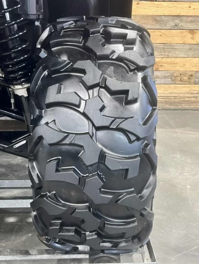 2023 BRP CAN-AM OUTLANDER MAX 700 XT EFI + DPS + 4X4 + 742 KM SEULEMENT + TREUIL + MAGS 